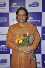Anup Jalota at Radiocity Smran launch in Bandra, Mumbai on 12th Dec 2012 (26).JPG